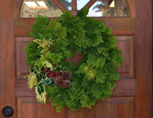 Garden-Center-Images/door-wreath-2024-resize.jpg